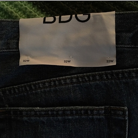 NWT BDG short super high rise cheeky denim jean - Picture 3 of 6